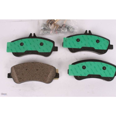 Mercedes Benz OEM Front Brake Pad Set (A0074206620)